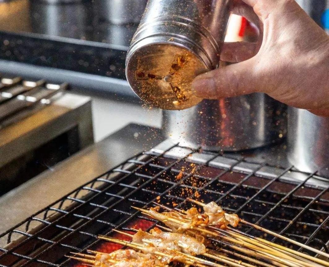 刚刚,我把月入2万元的烧烤店关掉了:表面风光,辛酸自己知道