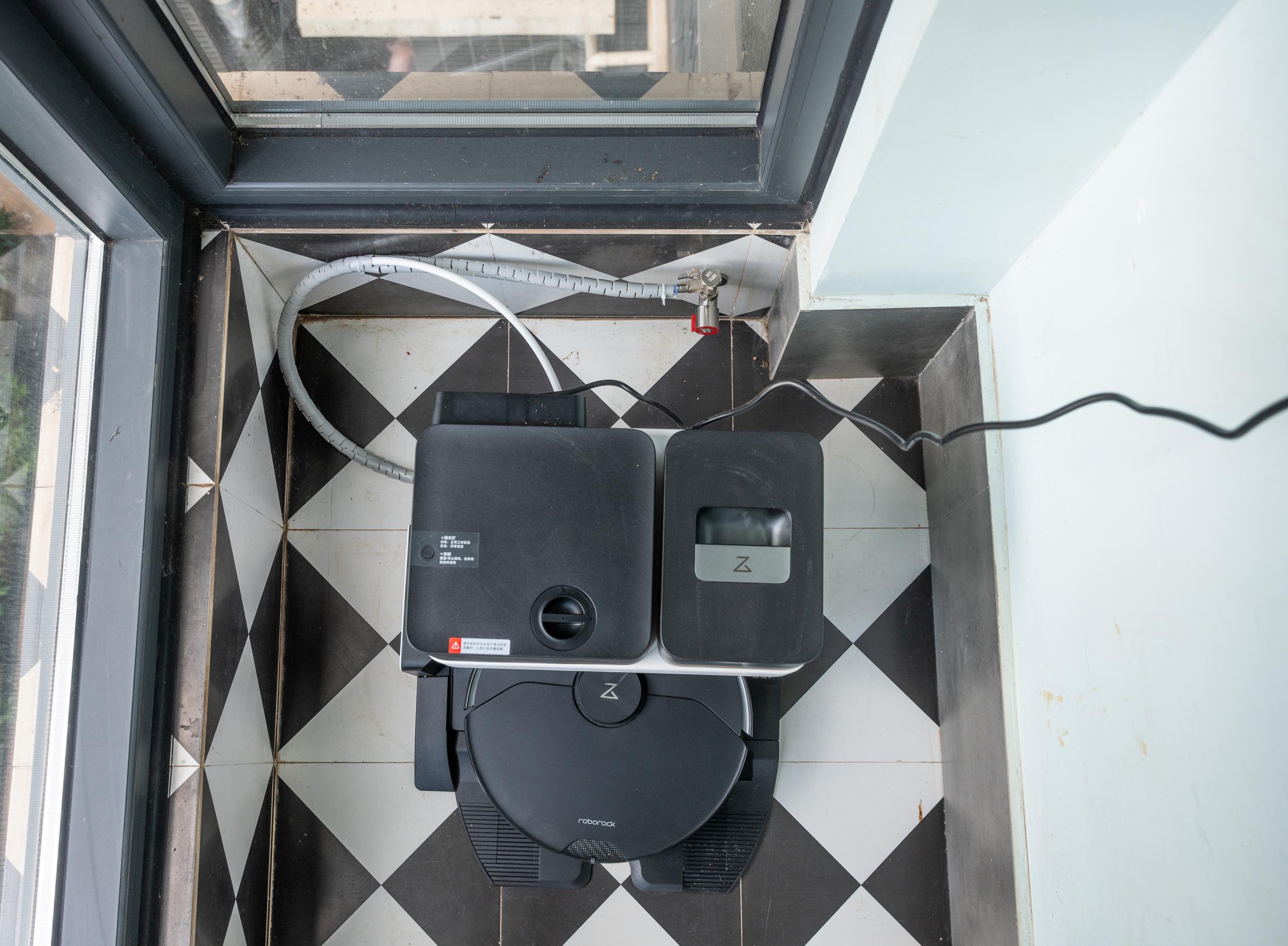 扫地机器人科沃斯和石头选哪个,科沃斯追觅扫地机对比测评