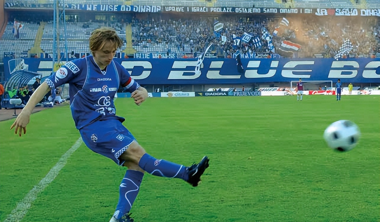 世界杯魔笛绝唱视频,37岁魔笛退役了吗