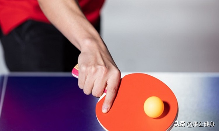 乒乓球运动员是怎么选球拍的,业余爱好者怎么选乒乓球拍