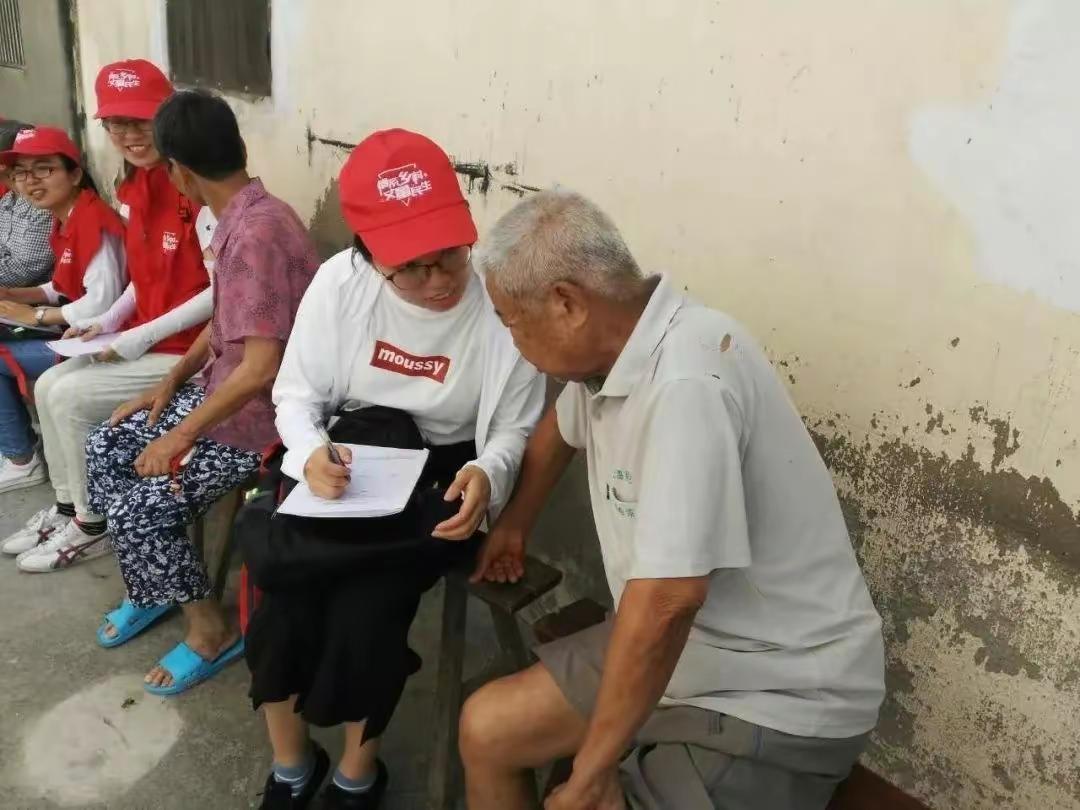 要啥自行车啊——从教师工资被降引发“欢呼声”，看教师地位变更