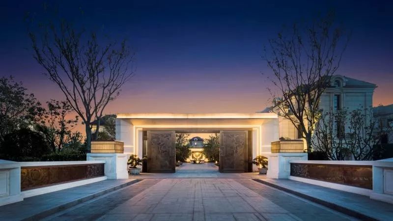 灿辉晶典1733到虹桥高铁,上海灿辉晶典1733周边交通