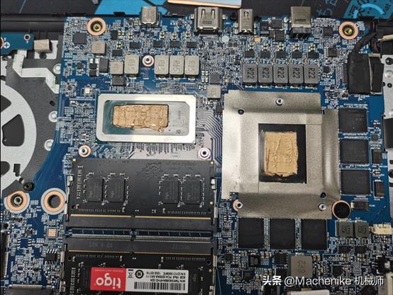 机械师17.3寸笔记本拆后盖,机械师i9游戏本测试