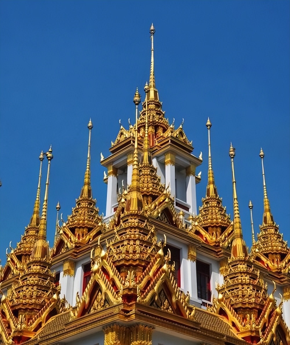 “性工作者”泛滥成灾，依靠灰色行业生存的泰国，还有救吗？