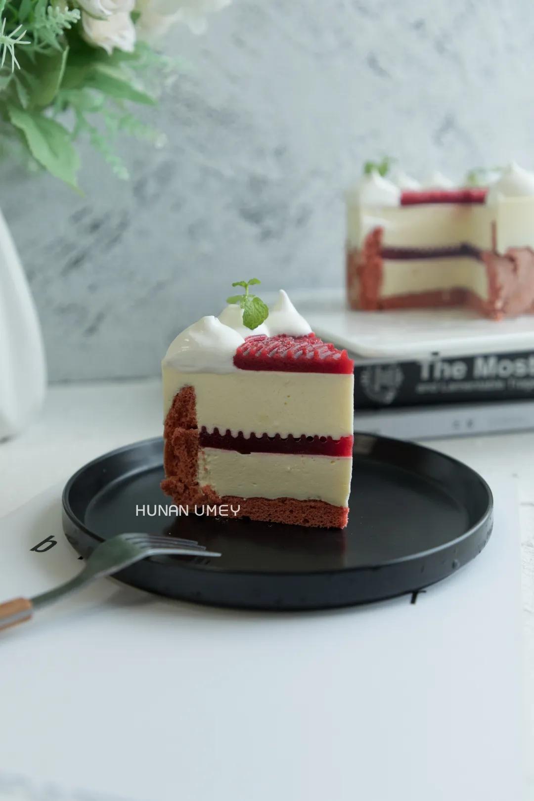 夏洛特公主蛋糕,草莓夏洛特慕斯蛋糕