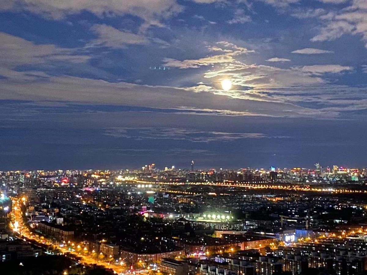 日军当着国军的面杀俘虏,日军侵华兽行