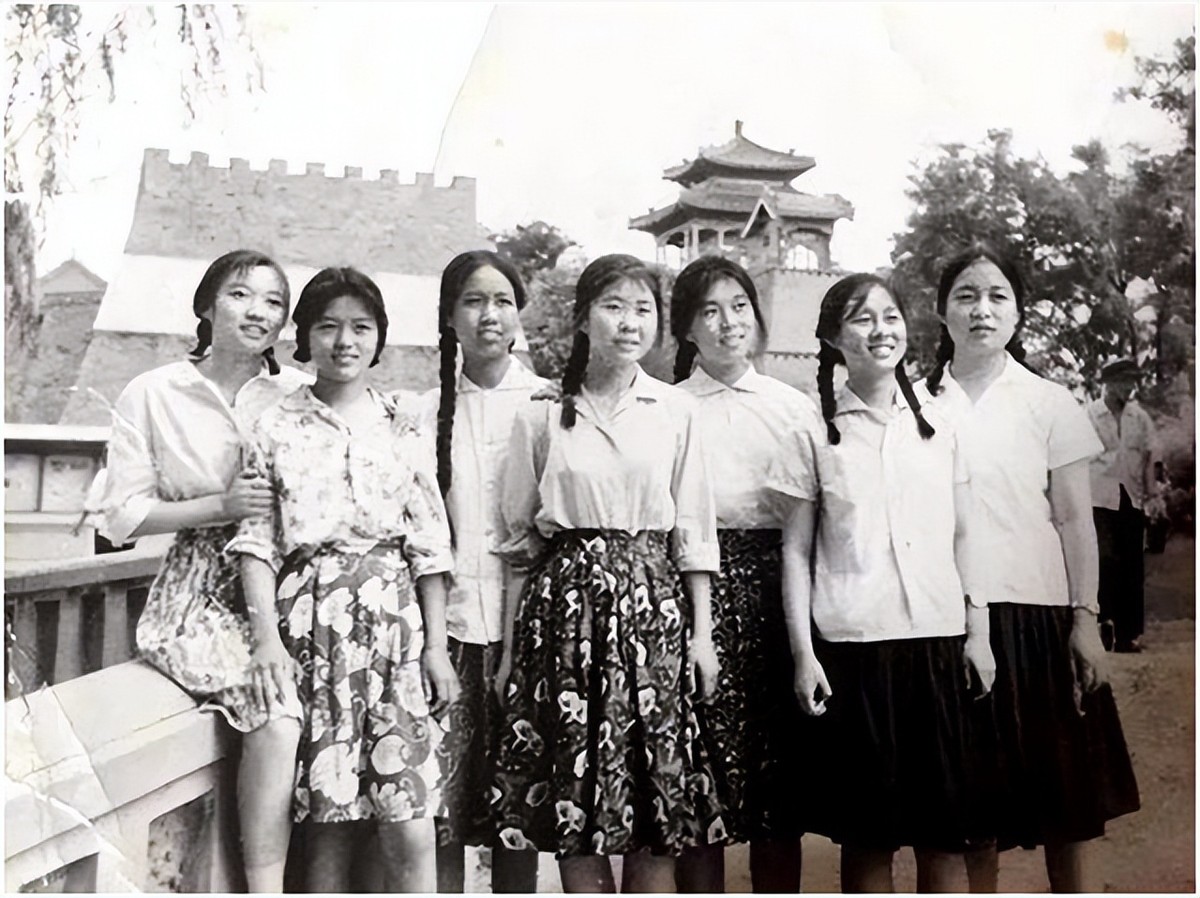 的确良现在怎么样了,的确良哪一年开始没落的