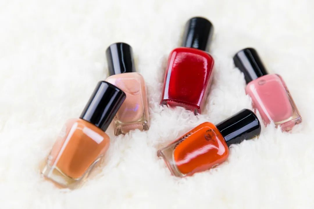 一秒“引火上身”！夏天你往身上抹的这些，可能是易燃品！