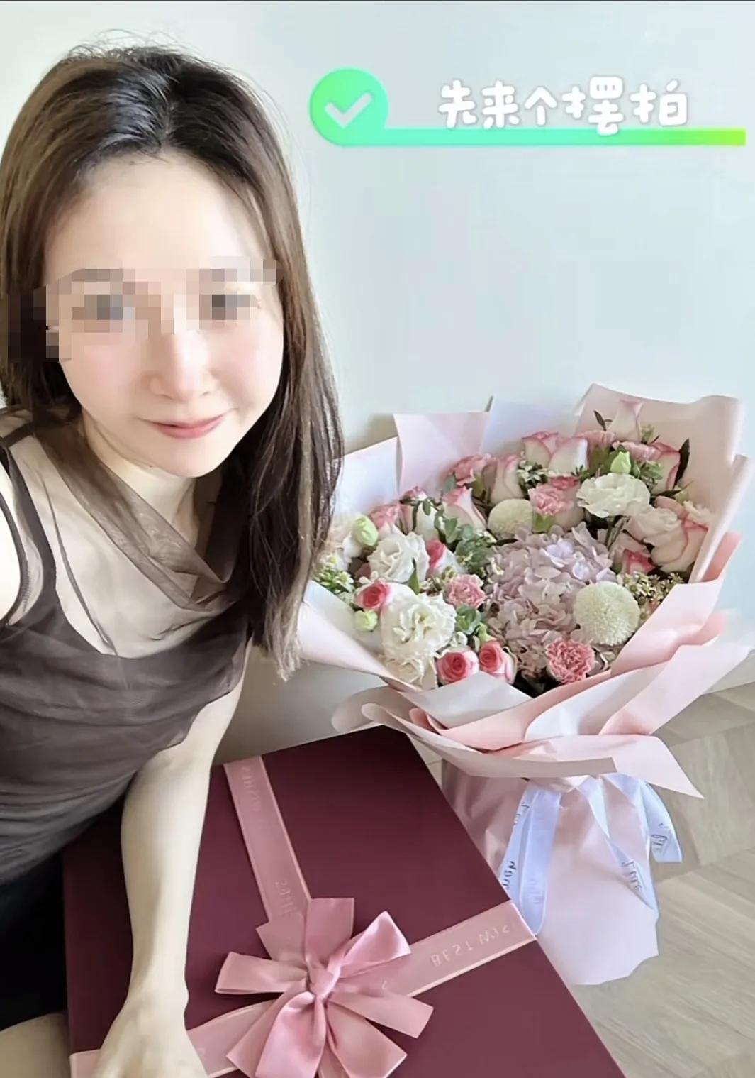 闺蜜送10万元刮刮乐后续,女生送闺蜜刮刮乐当礼物