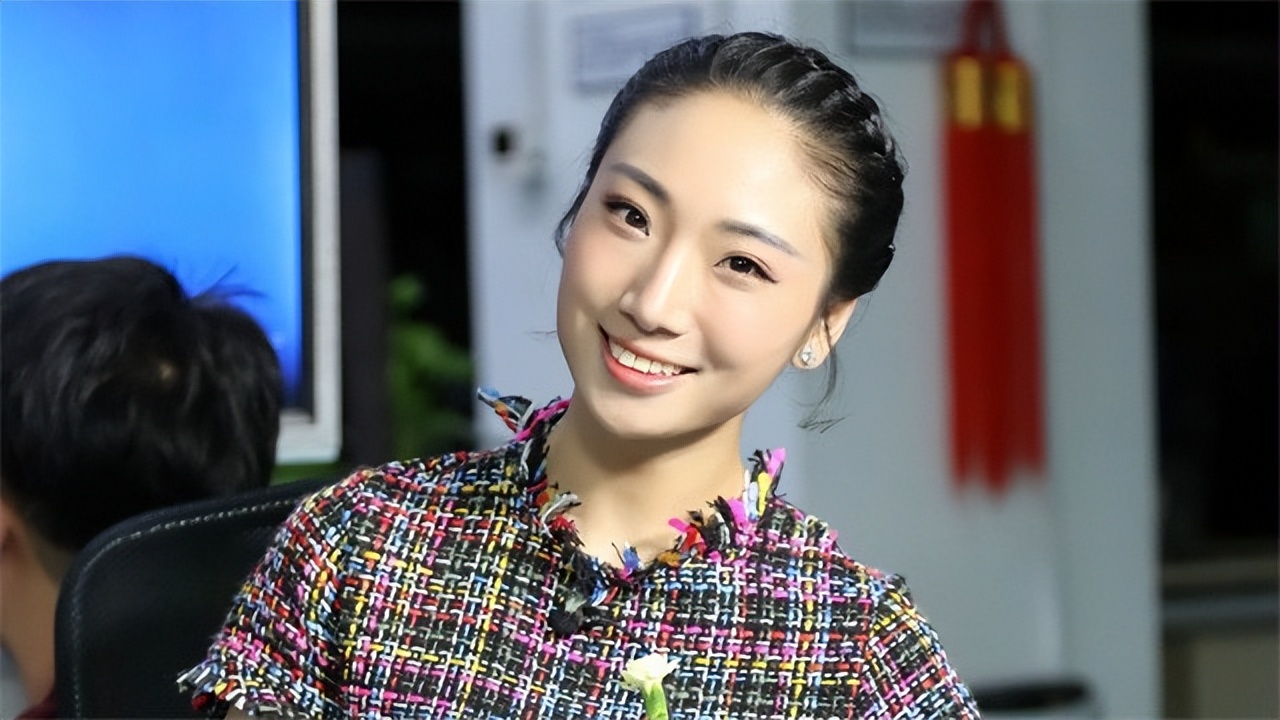 小姑娘柔术各种高难度动作,世界公认第一柔术美女