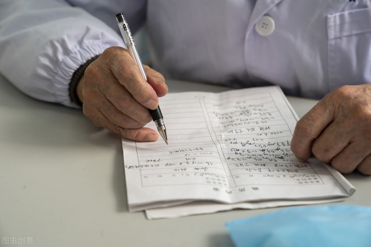 腿部静脉曲张好难看怎么办,静脉曲张很难消除青筋外露