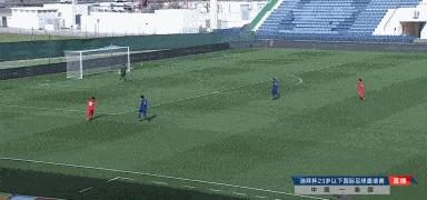 武磊破门做c罗招牌动作,对于c罗39岁帽子戏法的评价