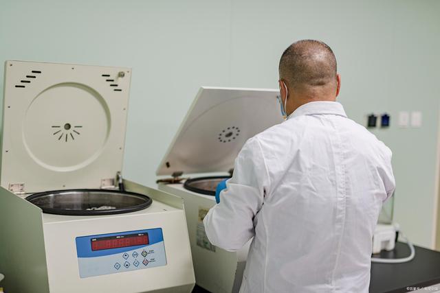 卫健委是参公公务员,卫健委公务员考什么