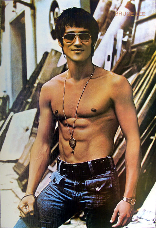 李小龙被神话还是确实有实力,李小龙被群众演员打脸片段