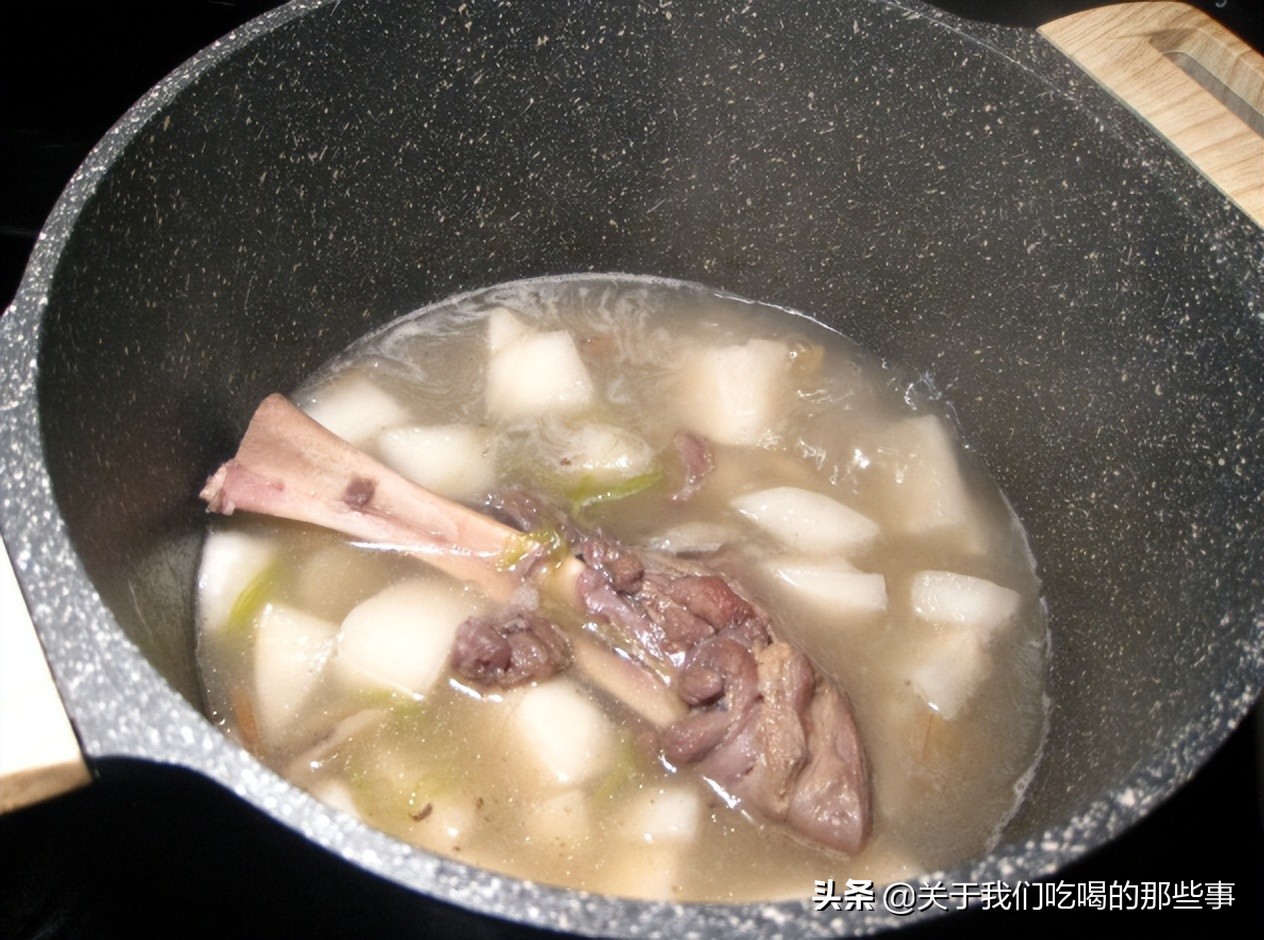 内蒙二姐炖羊肉的做法和配方,大锅羊肉怎么炖又嫩又好吃