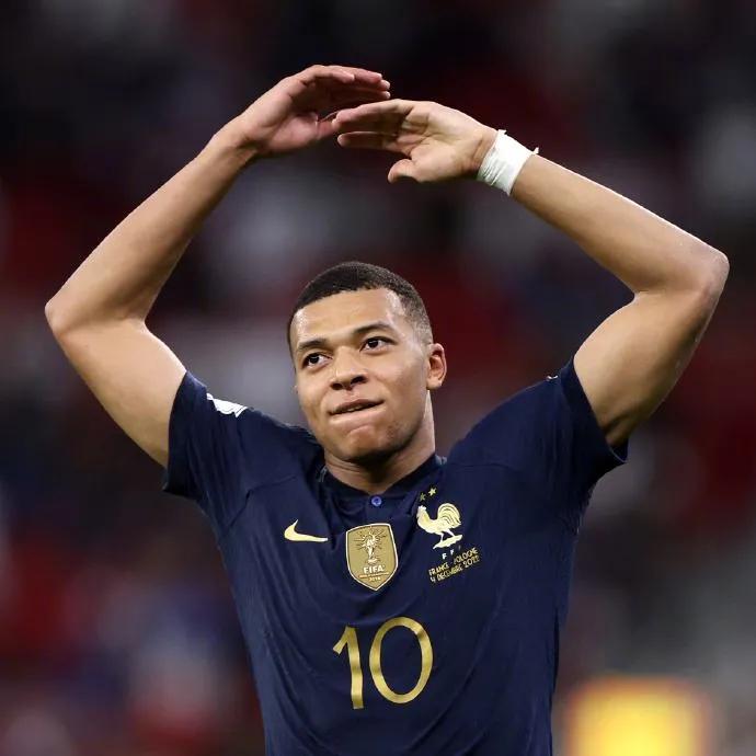 娆ф床澶村彿榛戝簵,娆ф床榛戝簵澶氱壒钂欏痉