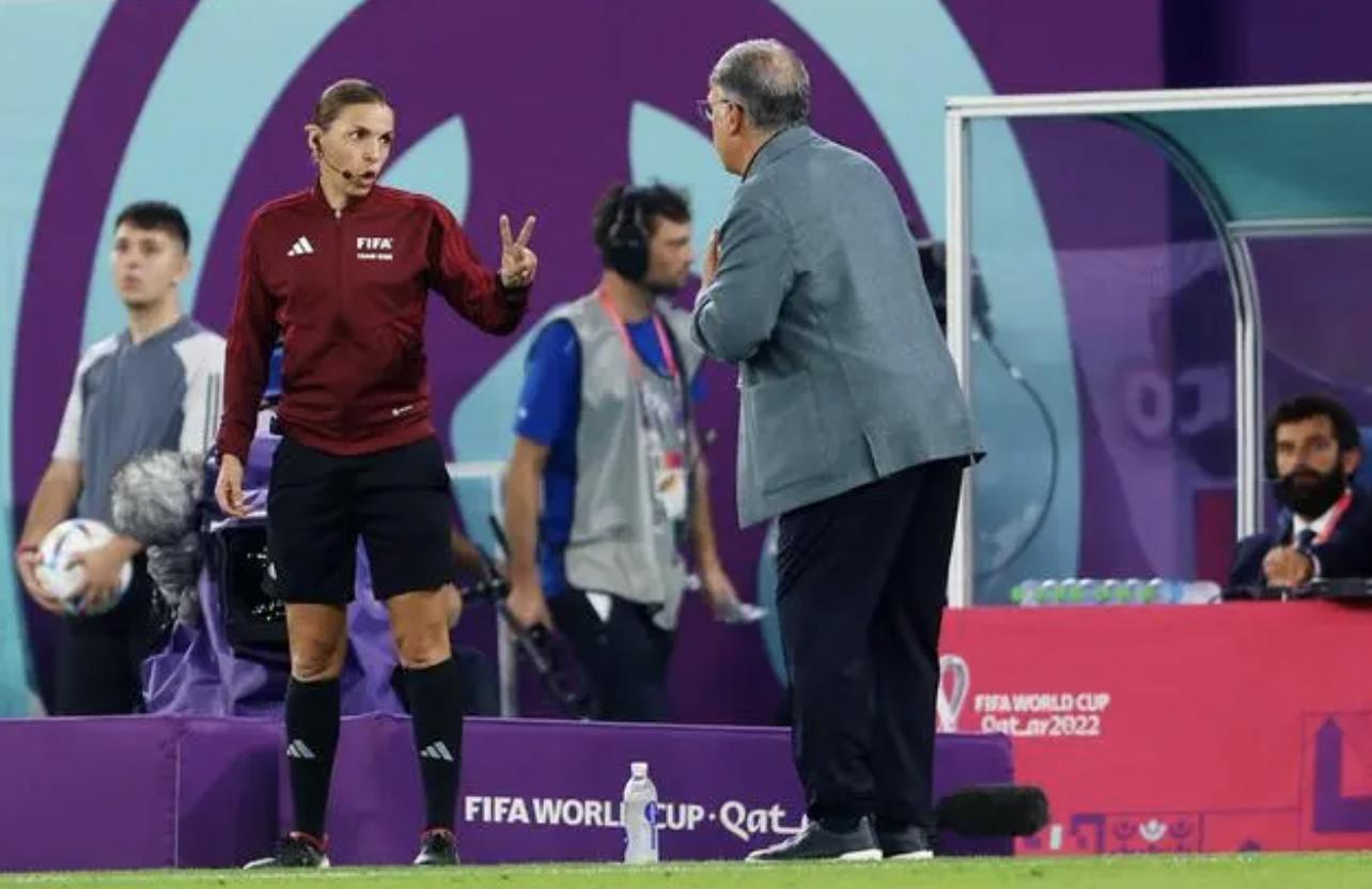 女性裁判十大美女,世界杯首位6个女裁判