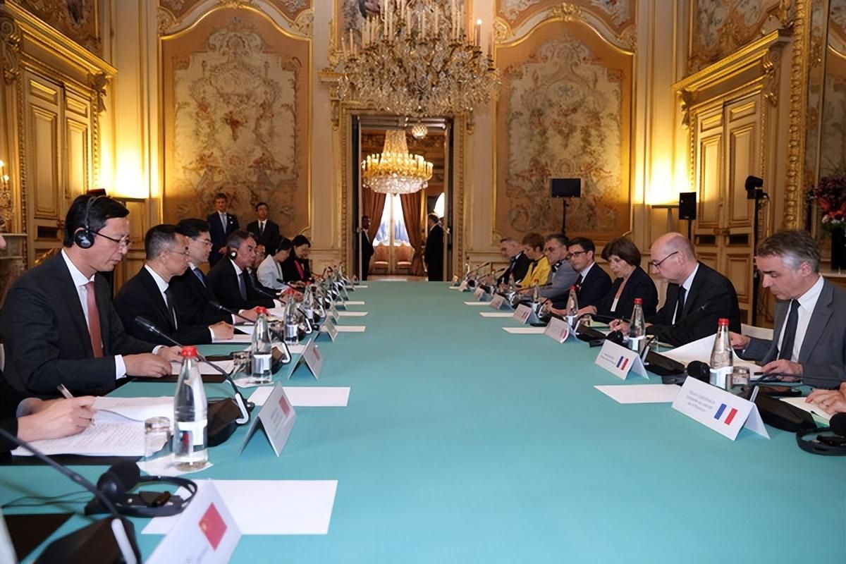 王毅沙利文谈完后，一架中国专机将飞美国，中美破冰迈出关键一步