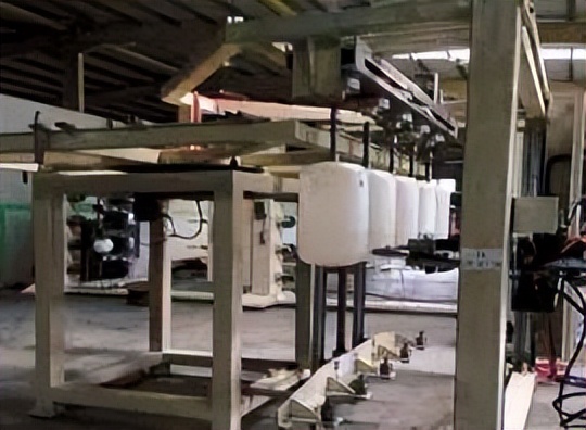 复合材料加工设备展览会2003,复合材料缠绕成型国内外发展情况