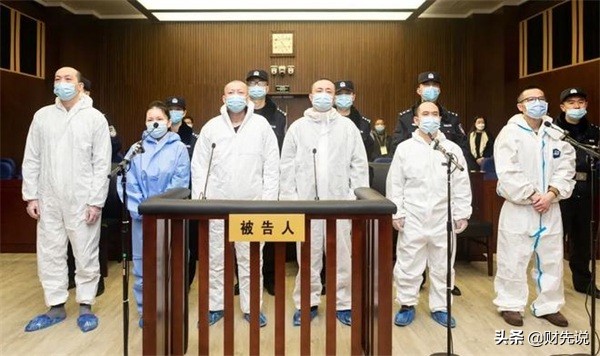 编织125亿的*局骗**，坑了超过110万人，善于钻营资本的大佬终于栽了