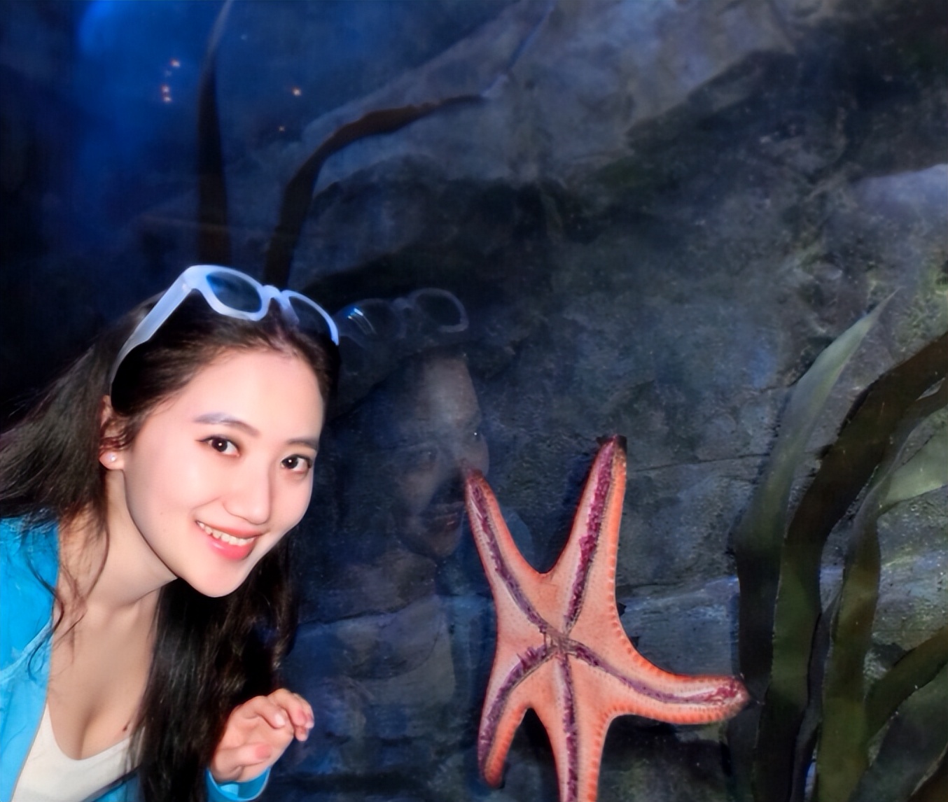 国足太太团斗艳美如画,国足太太团真实身材