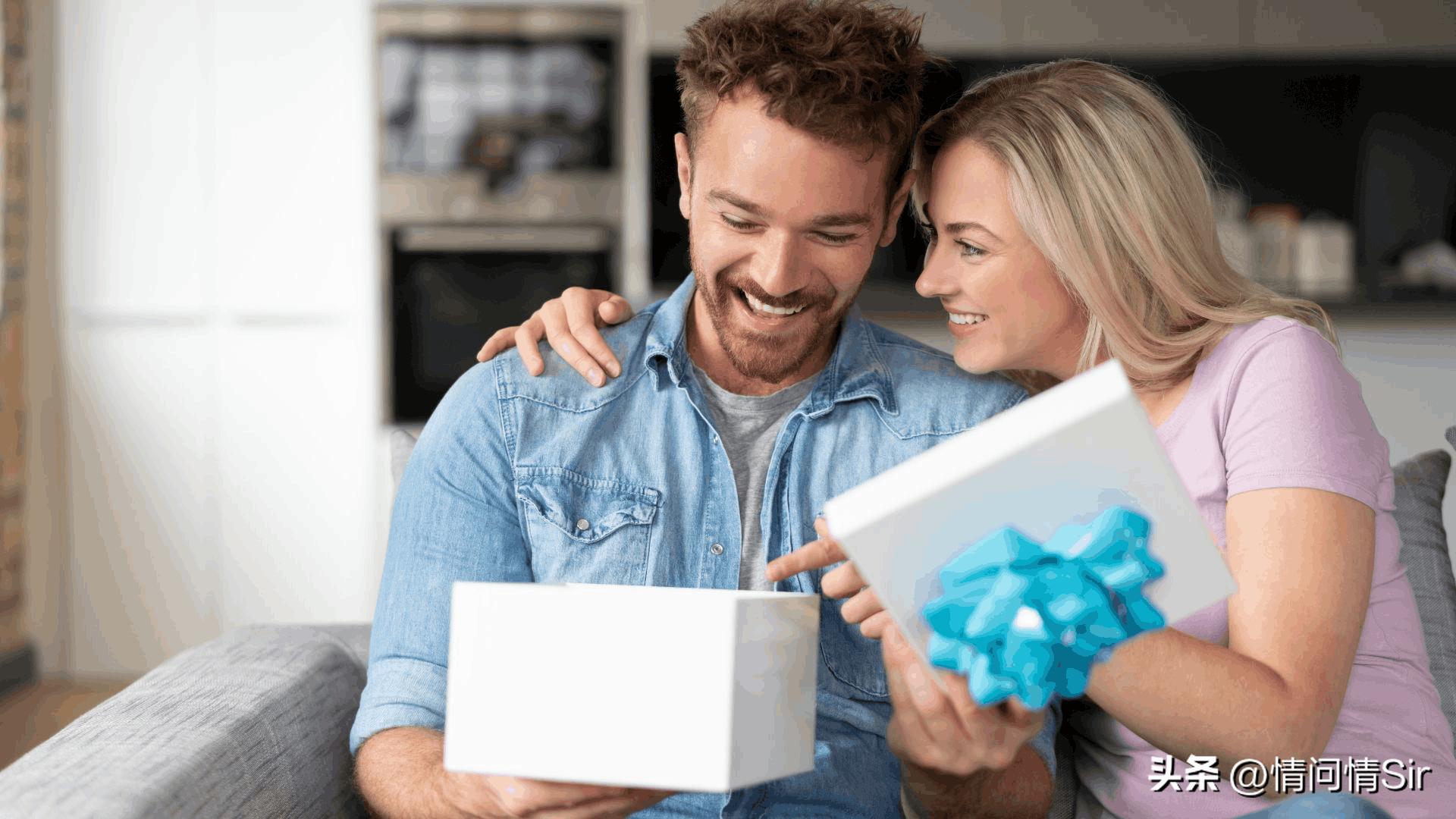 男朋友说给你买礼物应该说谢谢吗,男朋友给买礼物是要还是不要