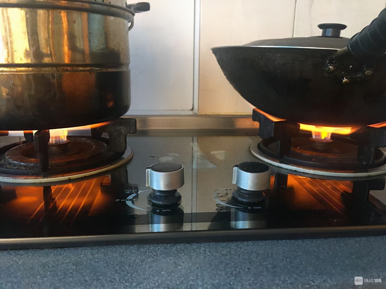 瓶装的液化气有掺假吗,液化气越来越不耐烧