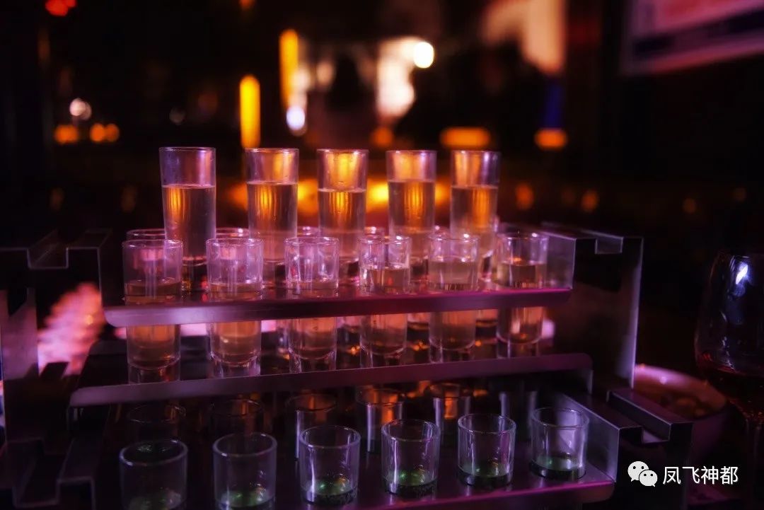 成都贰麻酒馆为什么那么火,火遍全国的贰麻酒馆有什么魔力