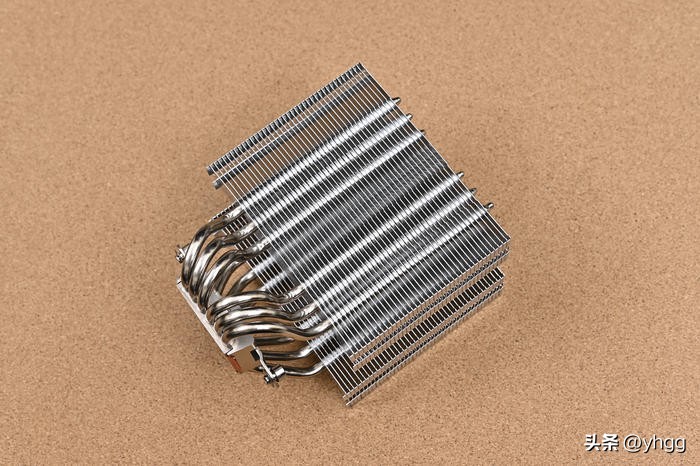 七彩虹主板b760和影驰760,七彩虹b760冰霜对比影驰b760