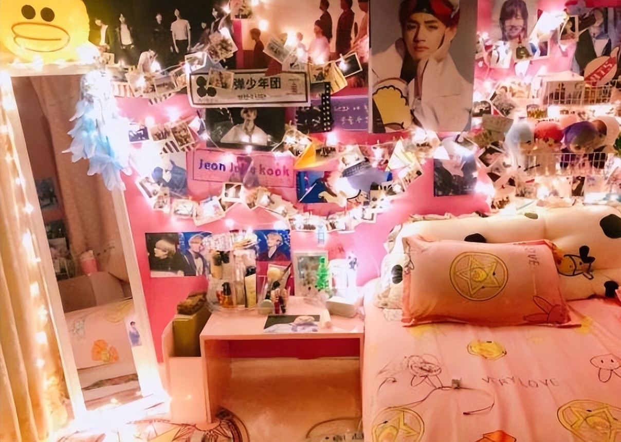 女大学生开学第一天宿舍真实情况,当代女大学生的宿舍生活现状