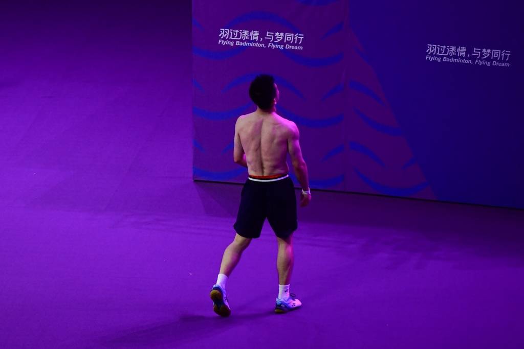 国羽第13次捧起苏迪曼杯,林丹最尴尬的一场比赛14:0大逆转