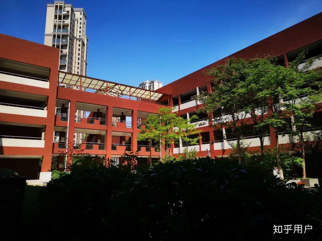 西安曲江一中与铁一中差距,曲江一中和西安第一中学对比