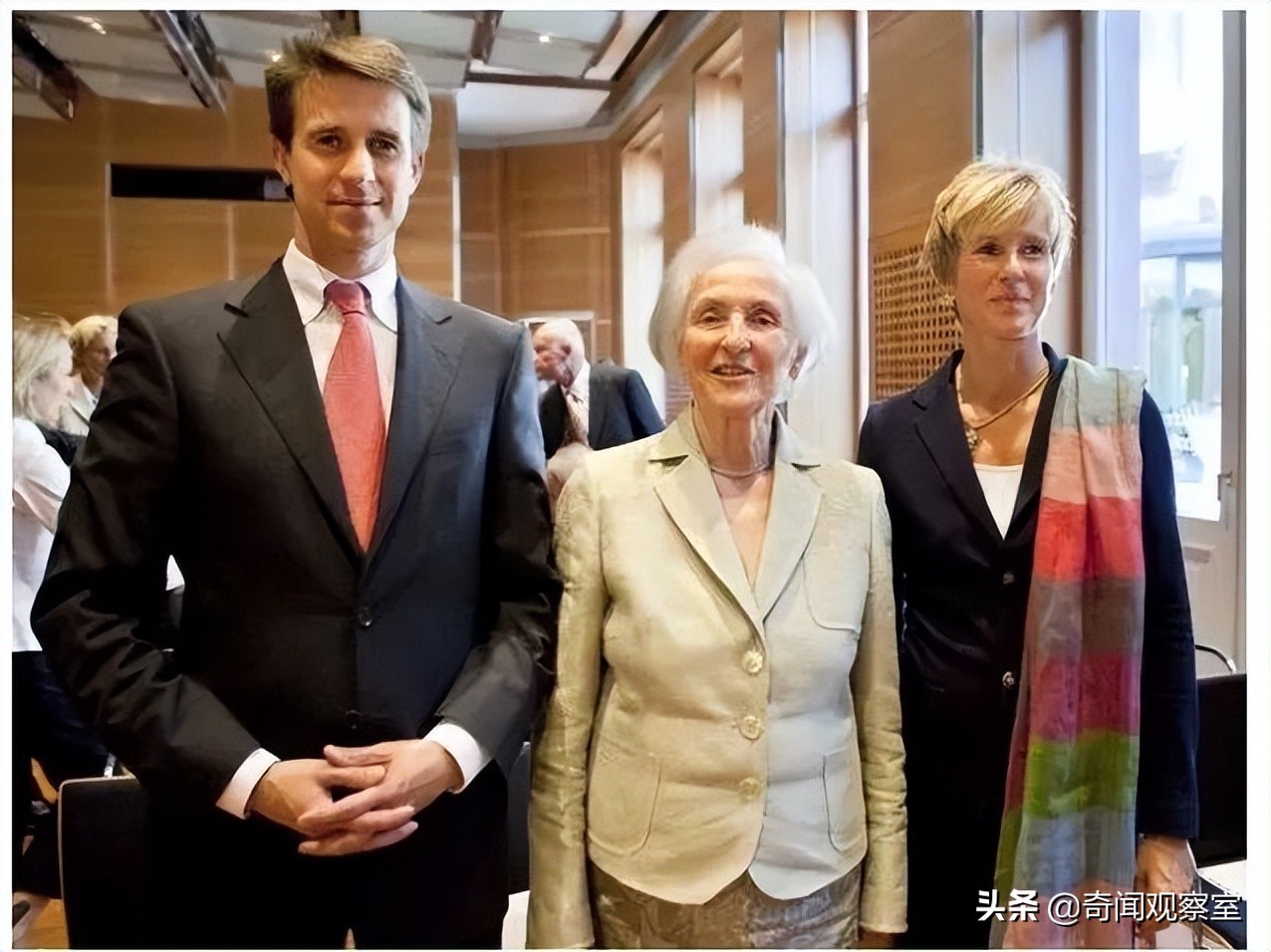 宝马掌门人遭遇渣男，被勒索4900万欧元，德国女首富的丑闻