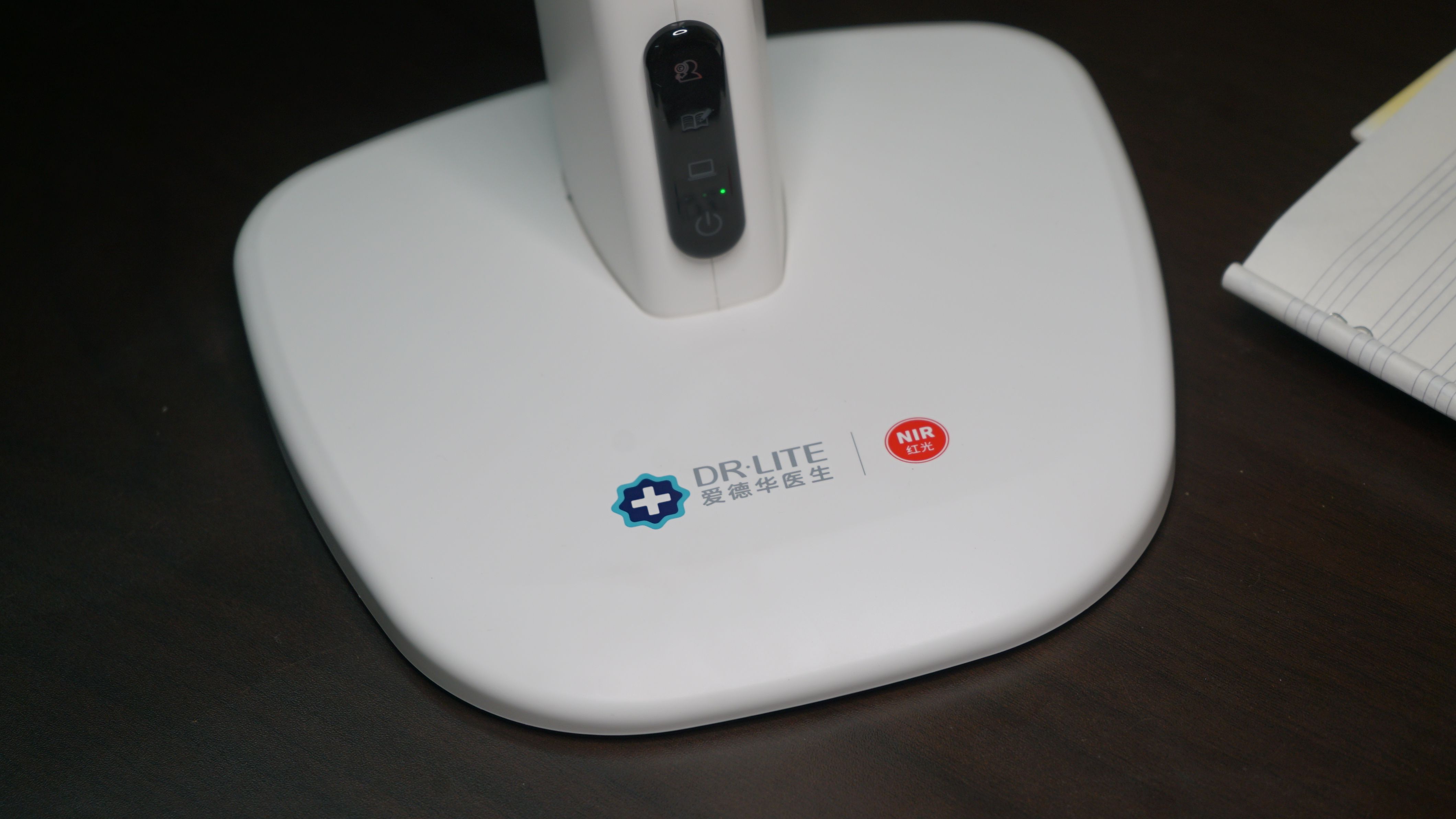 有红光护眼，还能提高孩子学习效率？爱德华天使2润眼灯测评