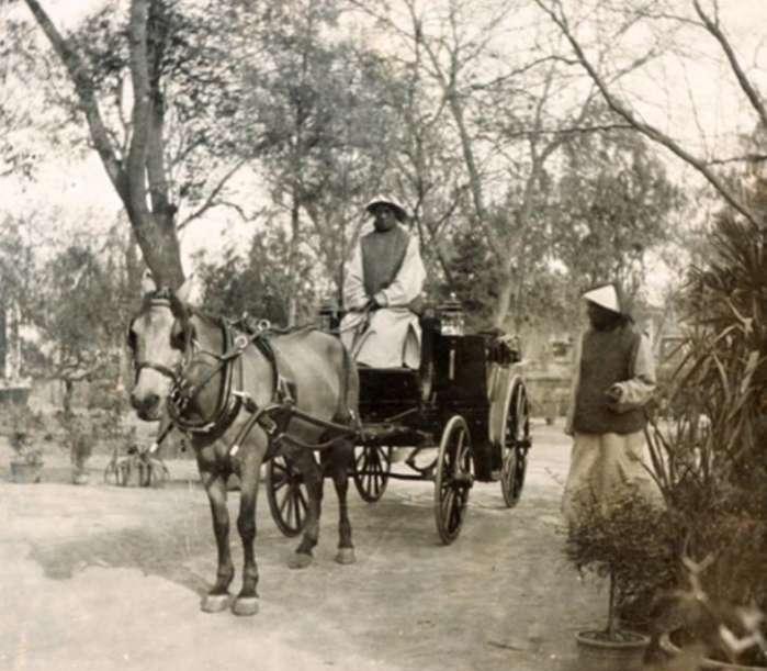 日军日记：*安妇慰**不服从管教，我很愤怒，用*刀刺**插入她的*体下**3