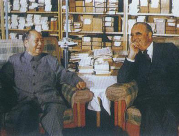 1973年，两位国家领导人都身患癌症，为了各自国家“舍命陪君子”