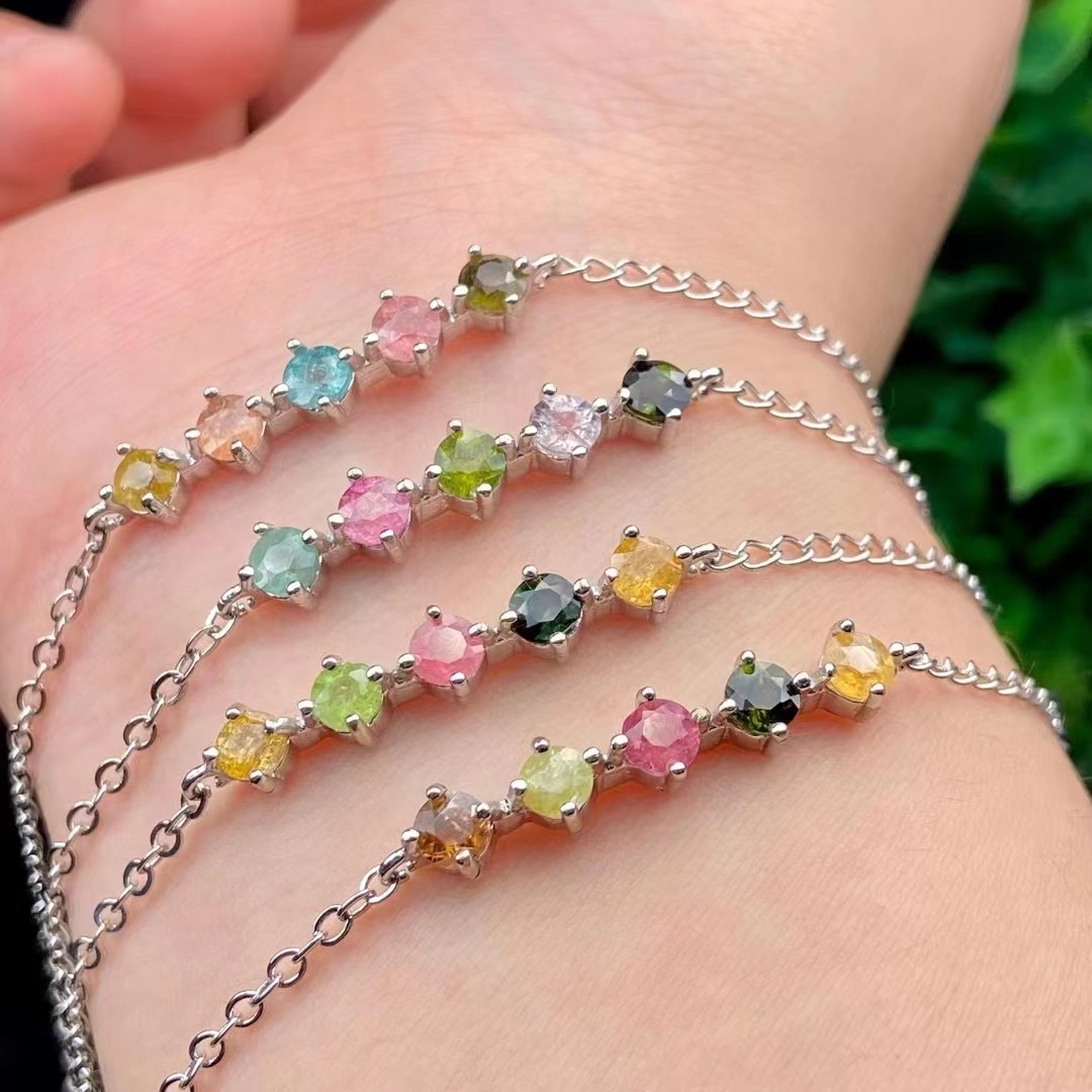 戴便宜的手链对身体有害吗,戴便宜的手链丢人吗