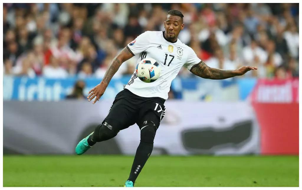 世界足坛最佳阵容和替补,世界足坛小个子