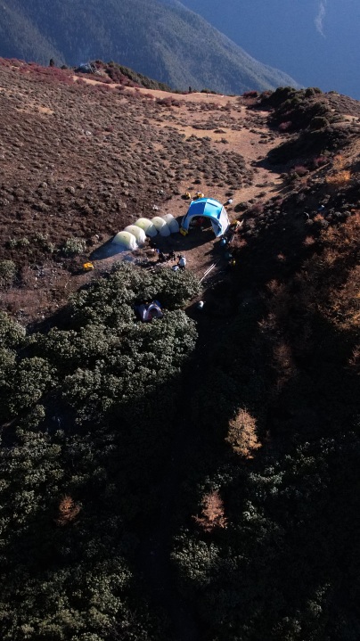 白马雪山u型谷徒步路线,驴徒步西藏