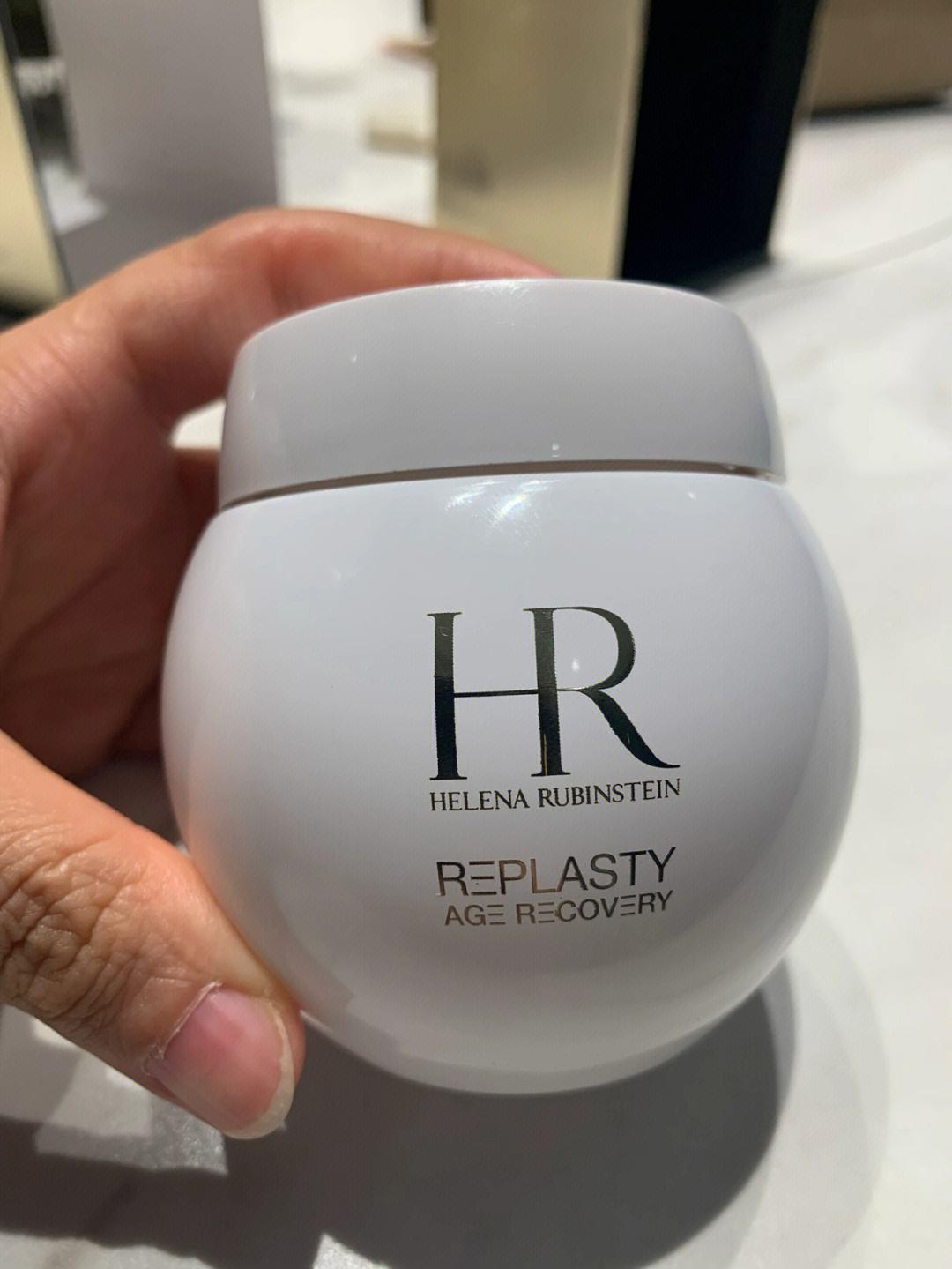 赫莲娜销售薪资,一般赫莲娜用一个月得多少钱