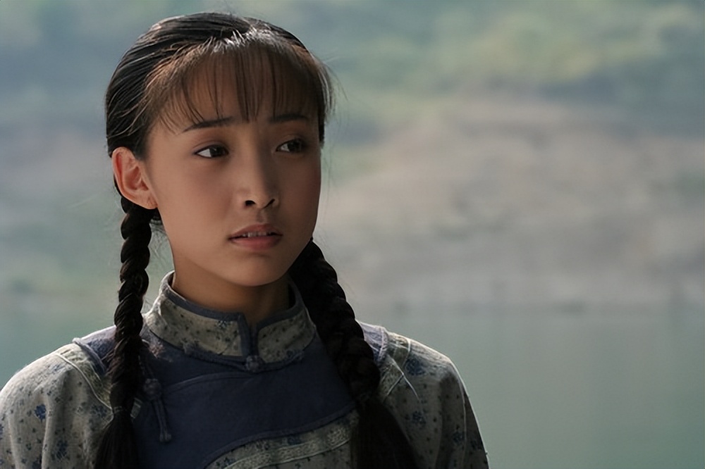 割喉去世的案例,被捅刀身亡的10位明星