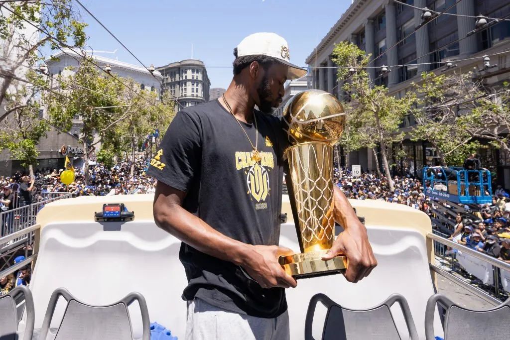 有没有那种软但是不会塌的枕头,没有回弹力的枕头