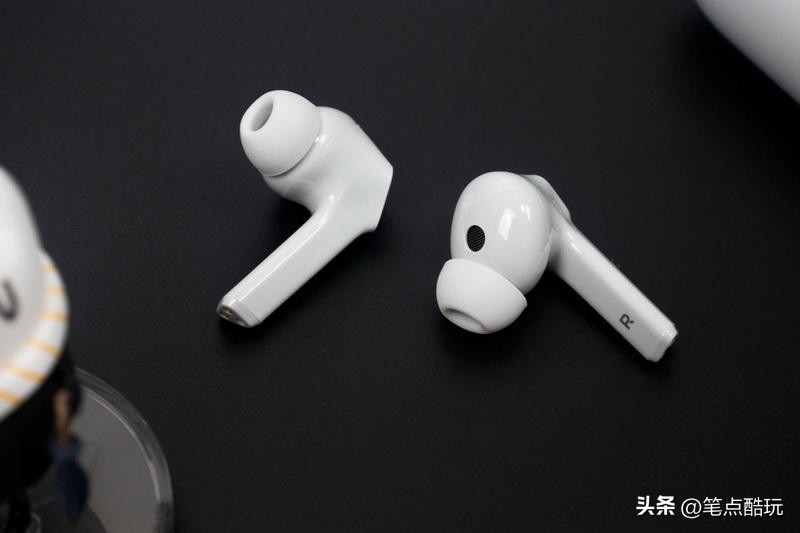 打吃鸡专用耳机有三种选择,手游吃鸡推荐无线耳机