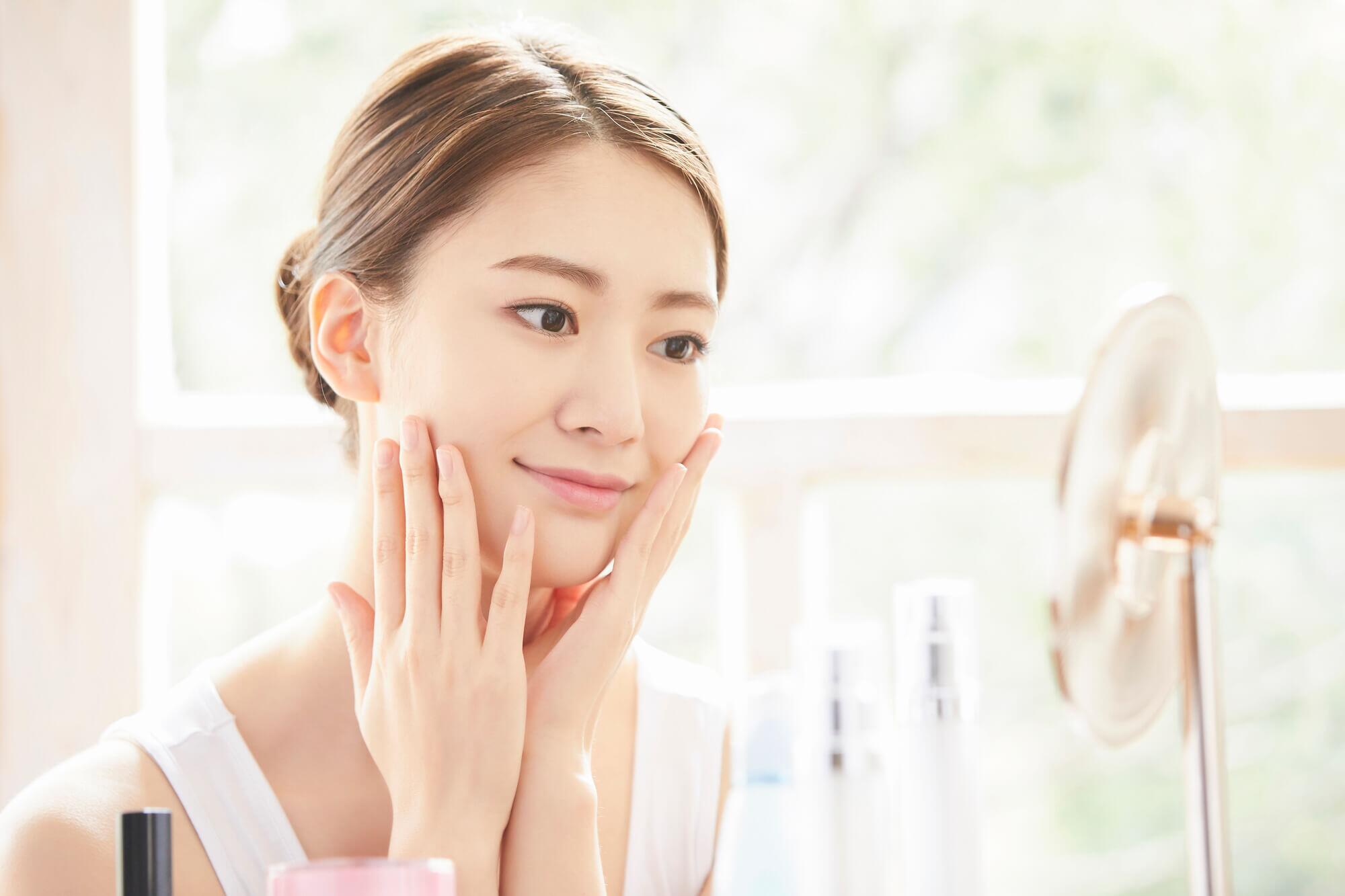 脸上皮肤粗糙暗黄毛孔大怎么护肤,皮肤粗糙松弛怎么护肤