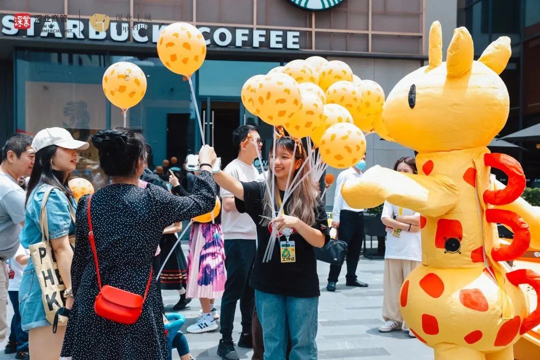 不只是反向代购,深圳这个商场让港人反向“逛购”