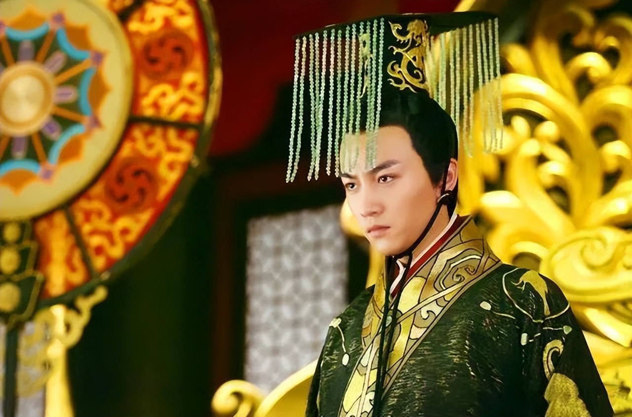 鬼吹灯雮尘珠被诅咒的人,鬼吹灯雮尘珠解除诅咒了吗