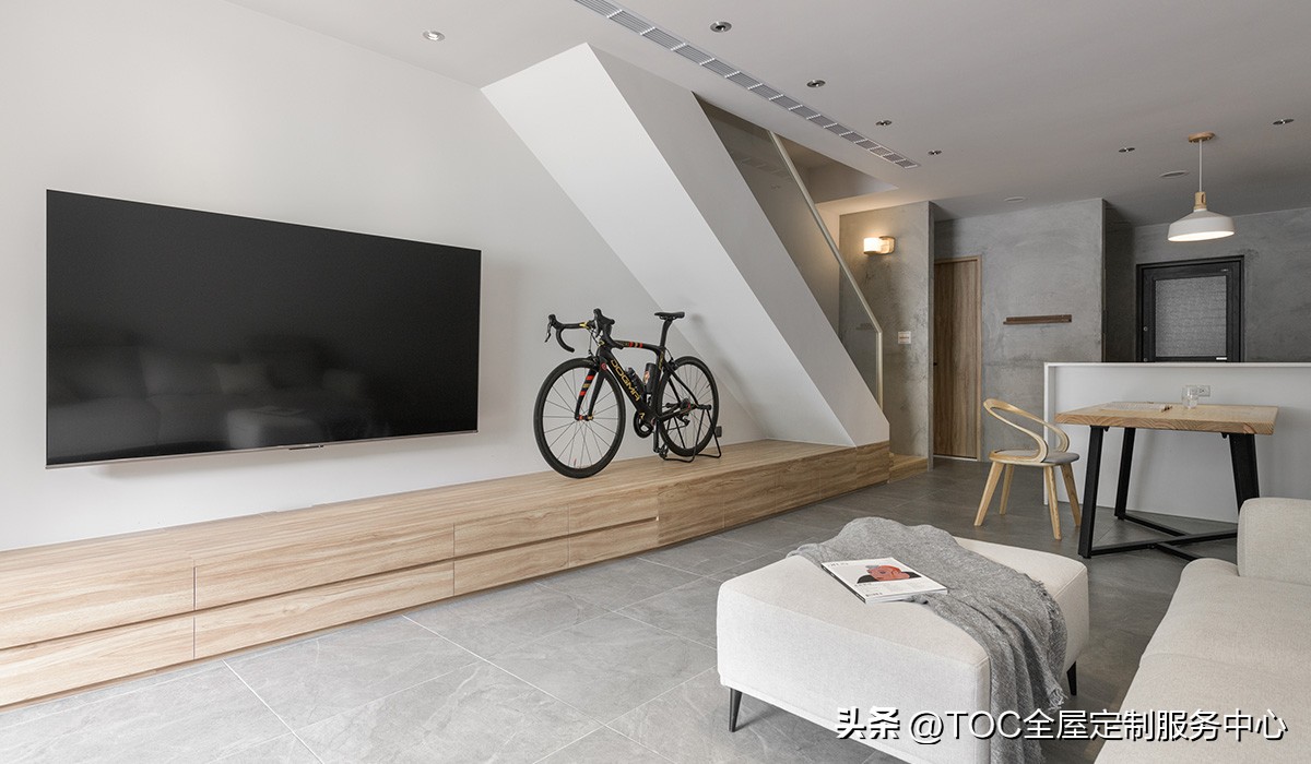 40年沿街旧屋改造，勾勒简静温润的亲子时光