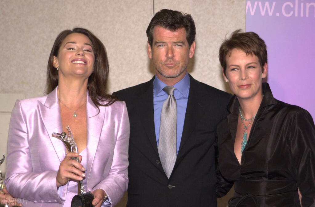 女生穿西服可以有多帅？先分清西装的三个设计细节