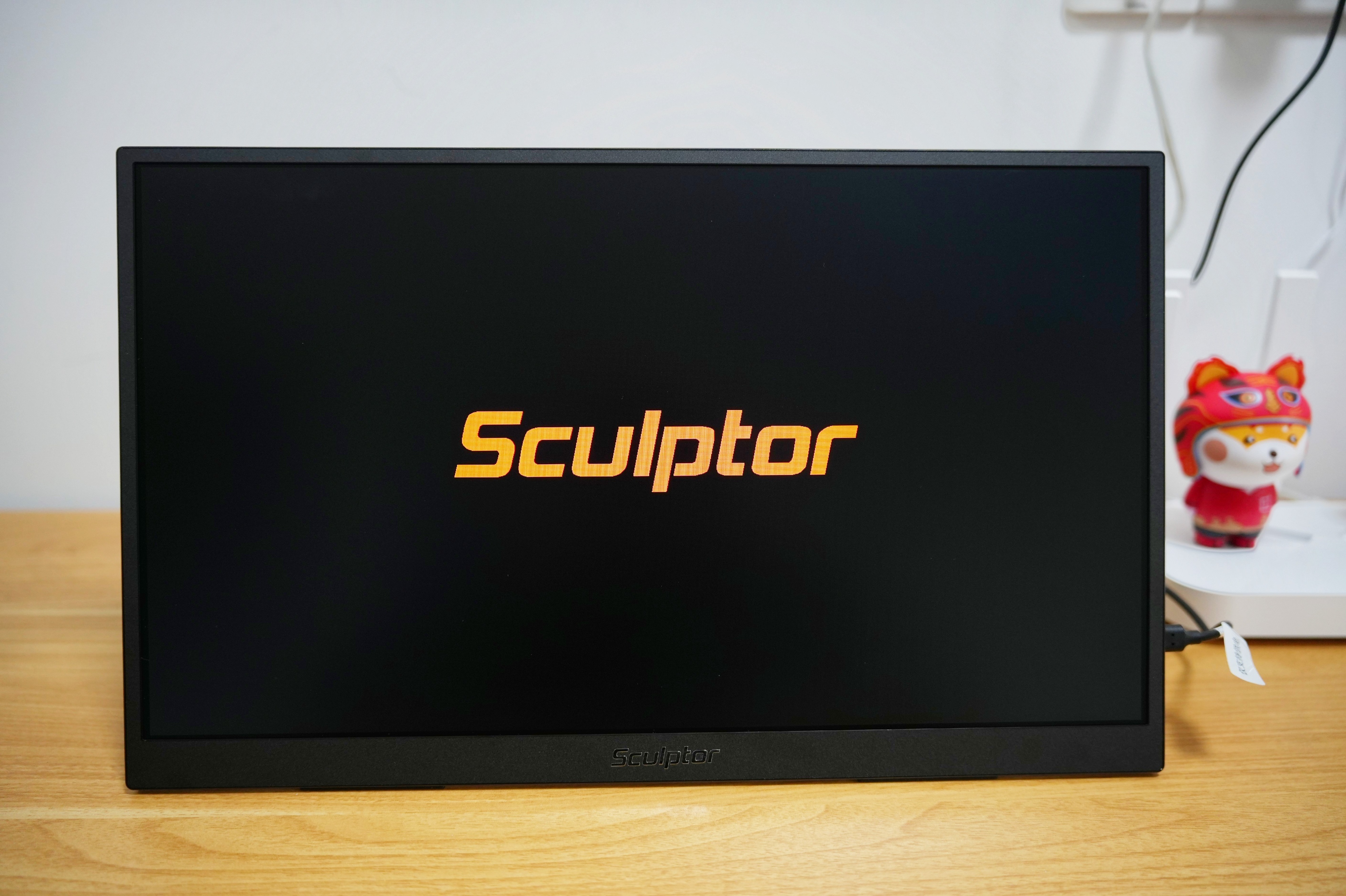 更出彩！雕塑家MF185LN便携显示器体验，作为办公副屏很不错