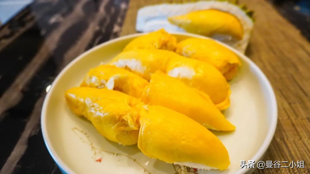 榴莲园带你看越南最美的榴莲,去泰国榴莲园里摘榴莲